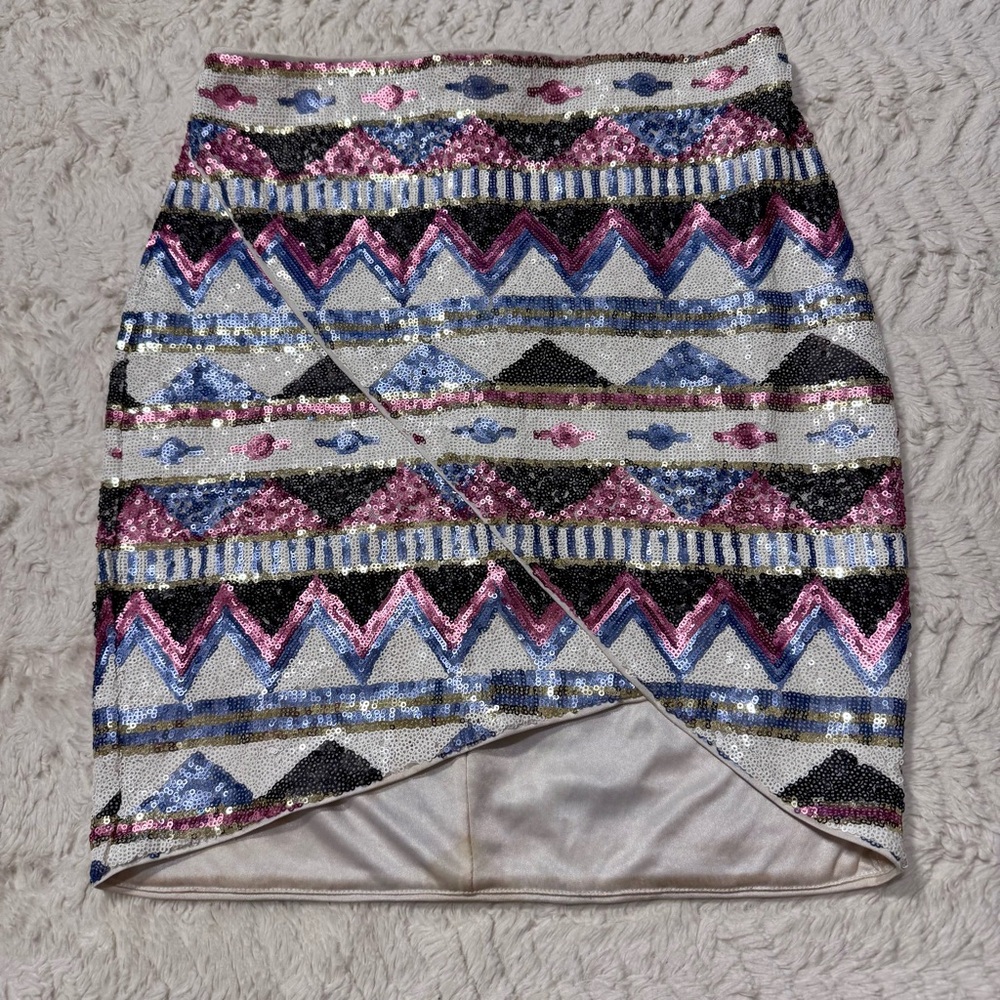 Bebe Sequin Geometric Tulip Mini Skirt Multi Color Festival Party Sparkle small